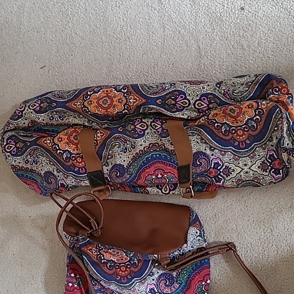 Backpack & Yoga Bag - Picture 5 of 7